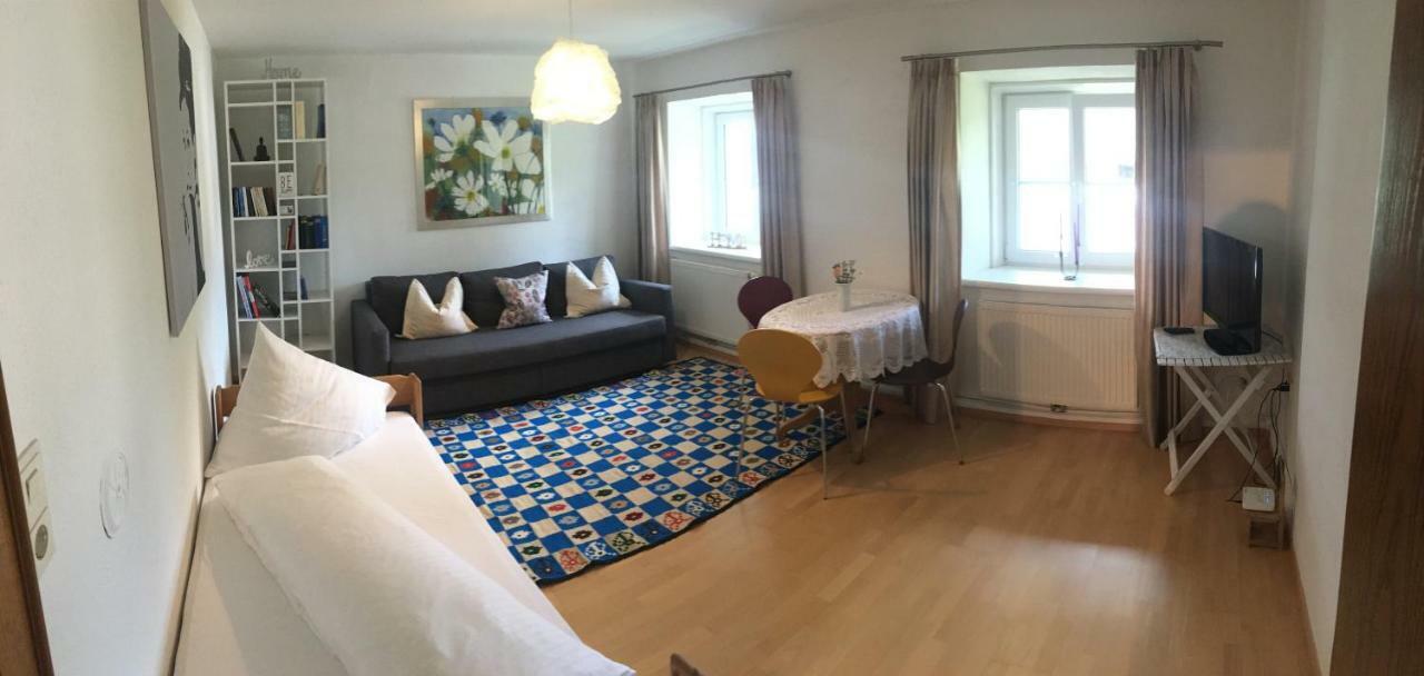 Ferienwohnung Lech Pflach ภายนอก รูปภาพ